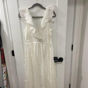 NWT White Ruffled Backless Midi Dress - size Large